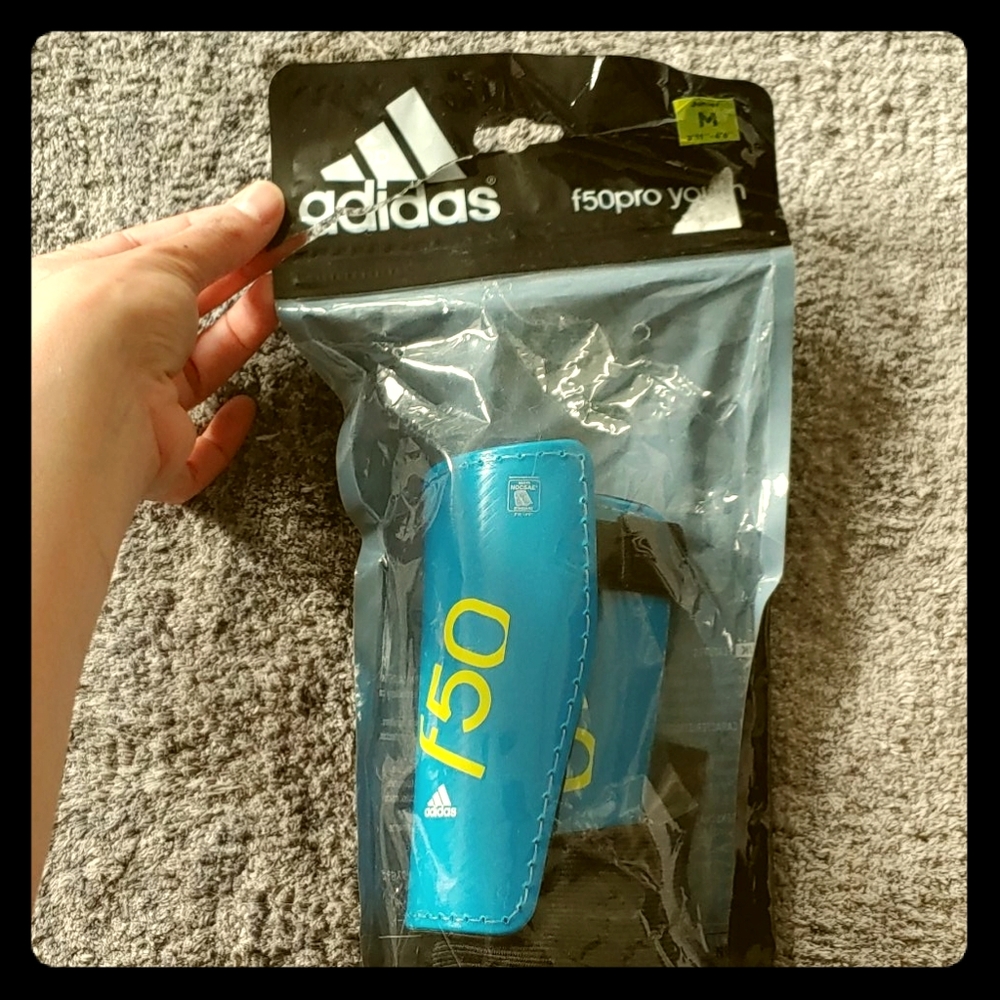 Soccer Shinguards- Youth- M